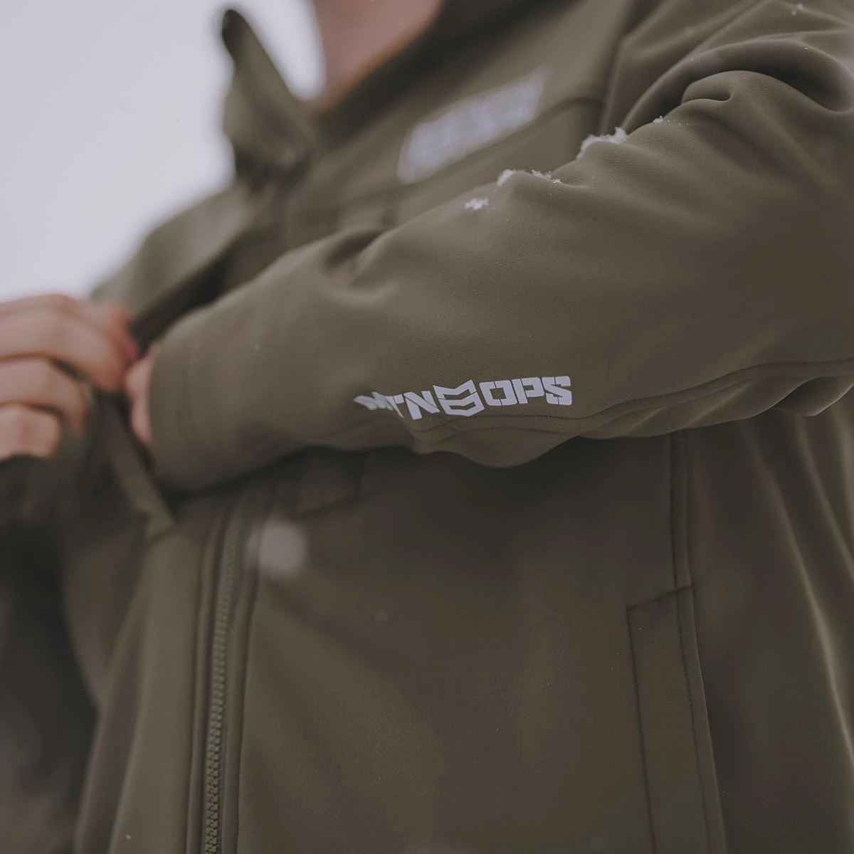 PEAK SOFT SHELL JACKET - Image 7