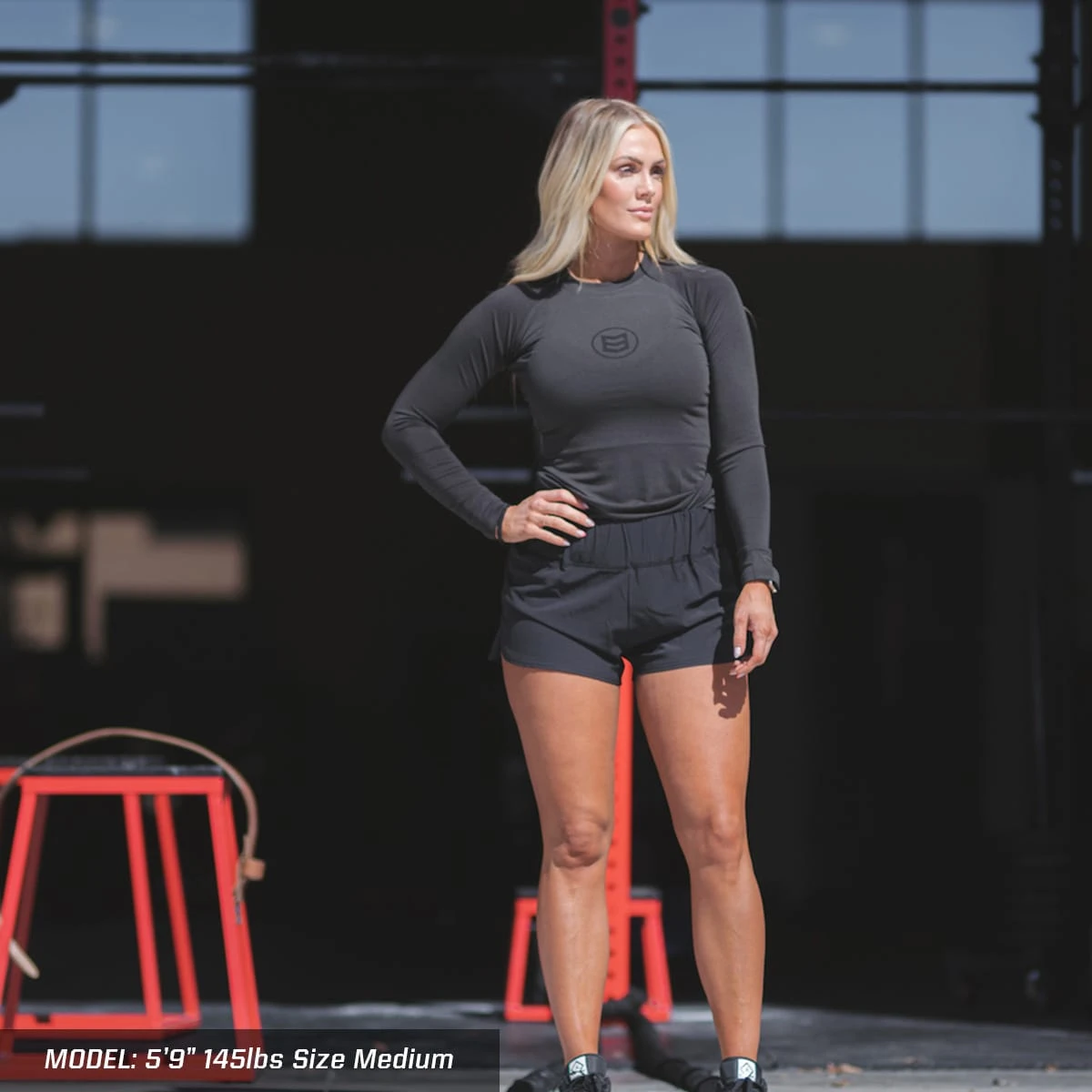 WOMEN'S PODIUM CREW SHIRT - Image 4